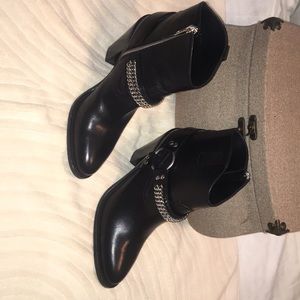 Saint Laurent Paris YSL black moto boots / booties